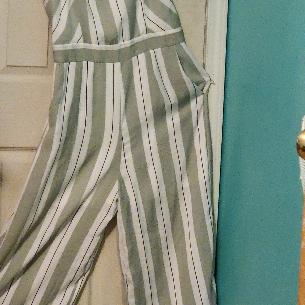 Jumpsuit. Large. $40 Cotton Bleu. Olive/Black/White. Fully Lined. NWT
